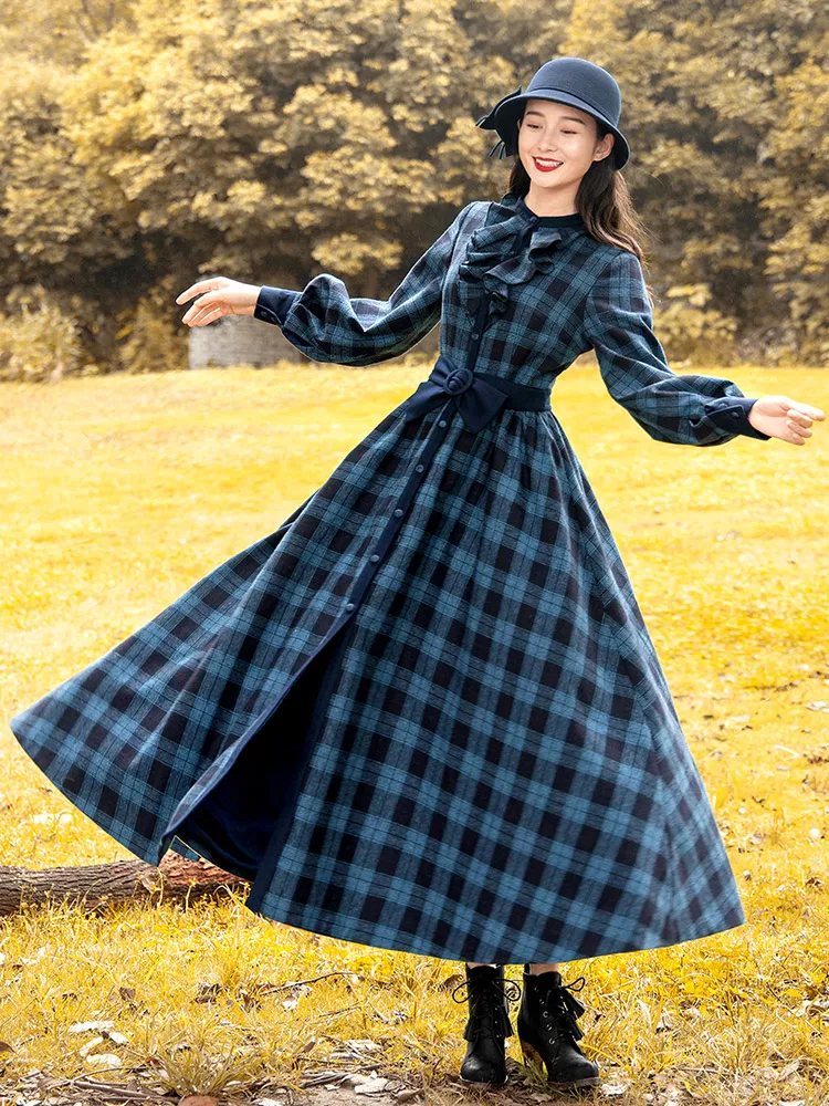 

women's autumn 2021new artistic stand collar lantern sleeve waist slimming embroidered dress long skirt