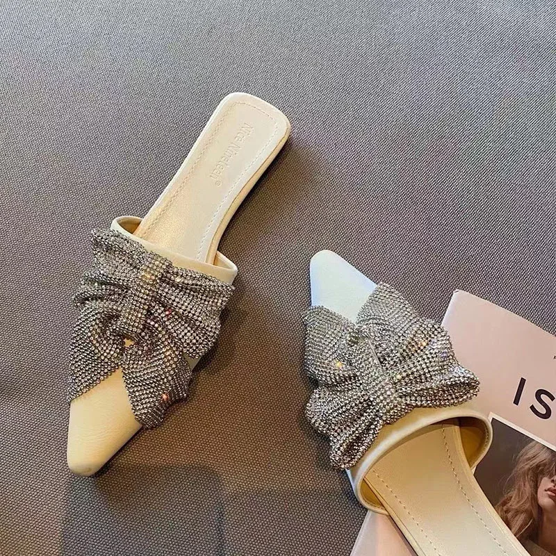 

2021 Brand Designer Women Slipper Fashion Bling Crystal Bow-kont Slides Pointed Toe Slip On Ladies Mules Shoes Dress Sandal