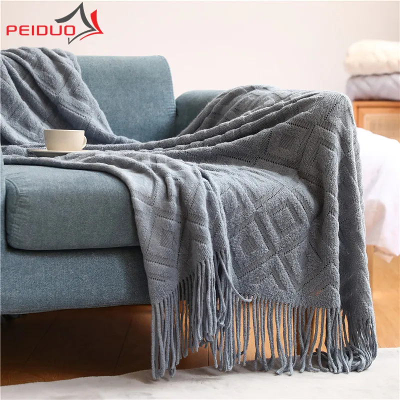 

PEIDUO Throw Blanket for Couch Knit Woven Blanket Cozy Lightweight Decorative Blanket with Tassels for Bed Sofa Travel 4 season