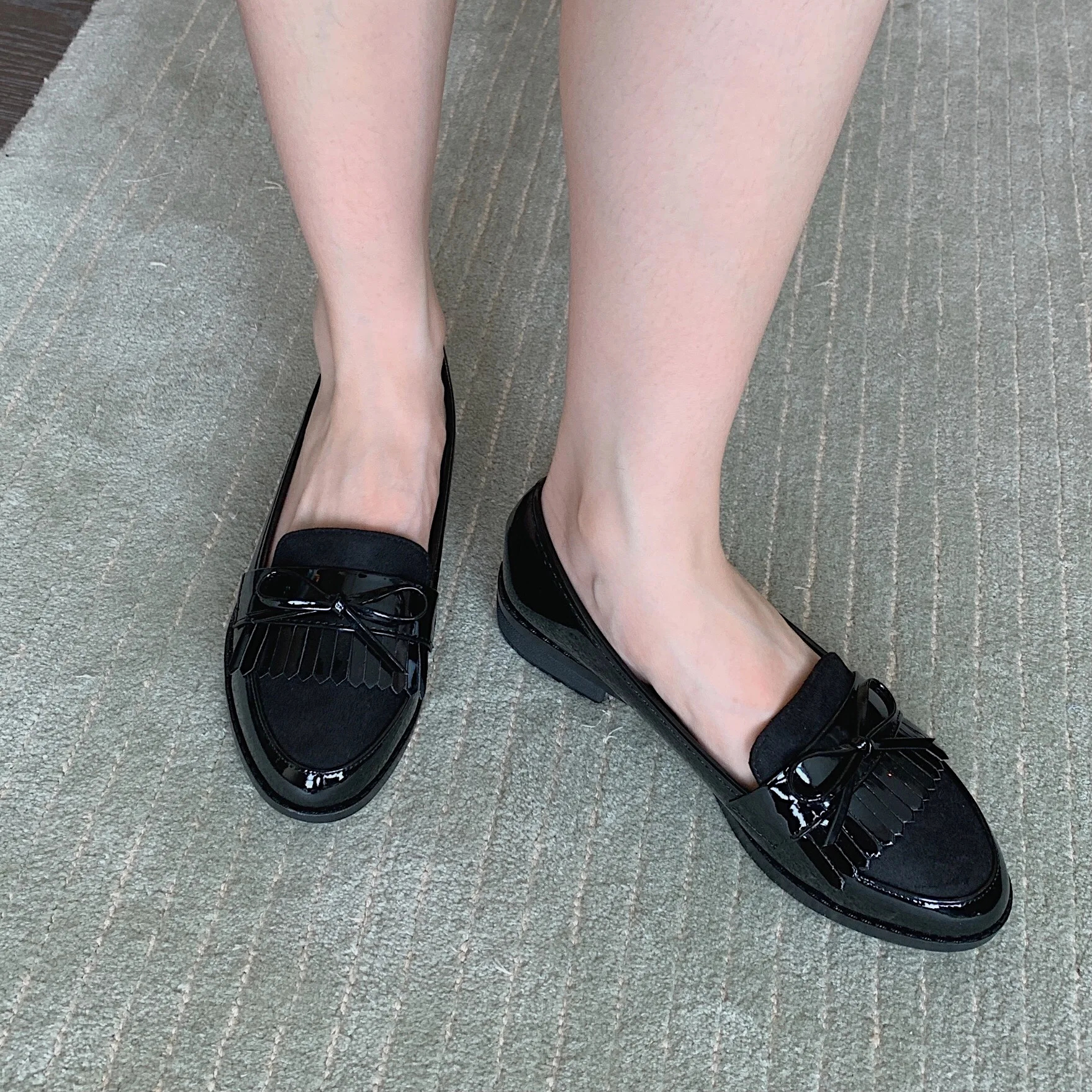 

Женские туфли-желе из лакированной кожи, с круглым носком и бантом