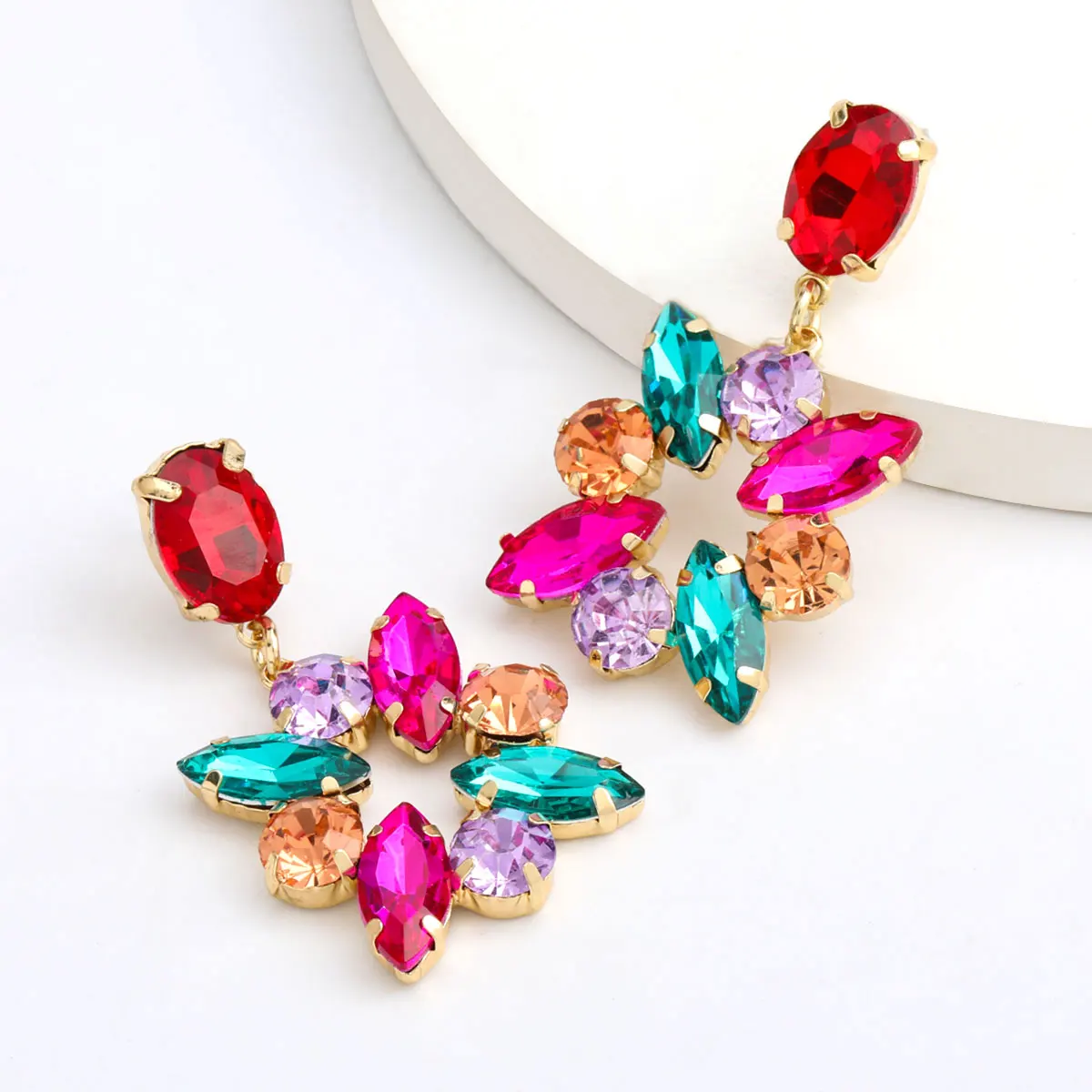 

French Popular Metal Rhinestone Geometric Earrings Ladies Banquet Shiny Dangle Earrings Castle Exquisite Accessories