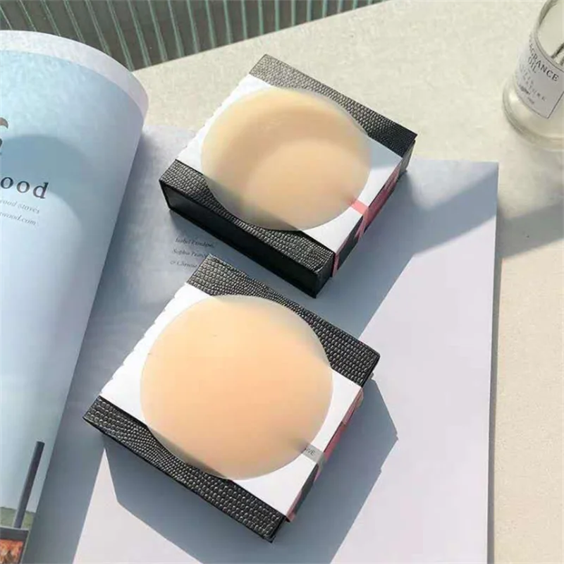 

XDF Reusable Women Breast Petals Lift Nipple Cover Invisible Petal Adhesive Strapless Backless Stick on Bra Silicone Nipple Pads