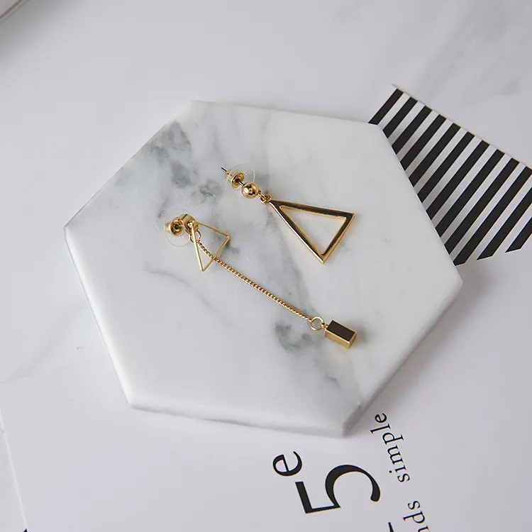 

Xiaoboacc Korean Version Sweet Personality Design Asymmetric Geometric Metal Triangle Tassel Earrings