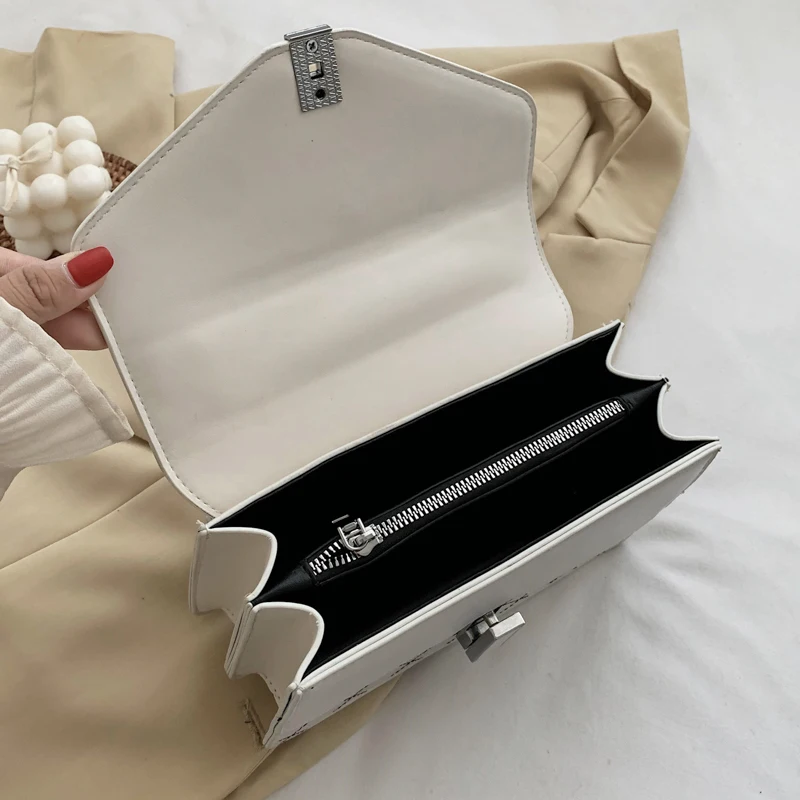 

DikizFly Fashion Chains Crossbody Bags For Women 2020 Shoulder Bag Women Messenger Bags Handbags Luxury Designer Hand Bag Purses