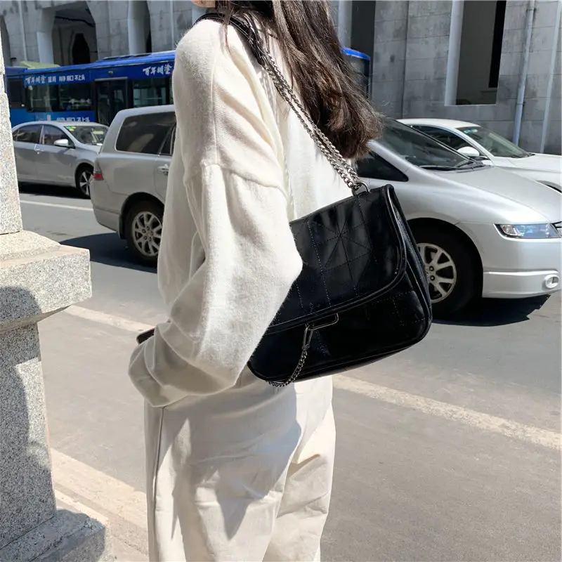 

2020 new rhomboid wild ins single shoulder large capacity student messenger high-quality large bag female