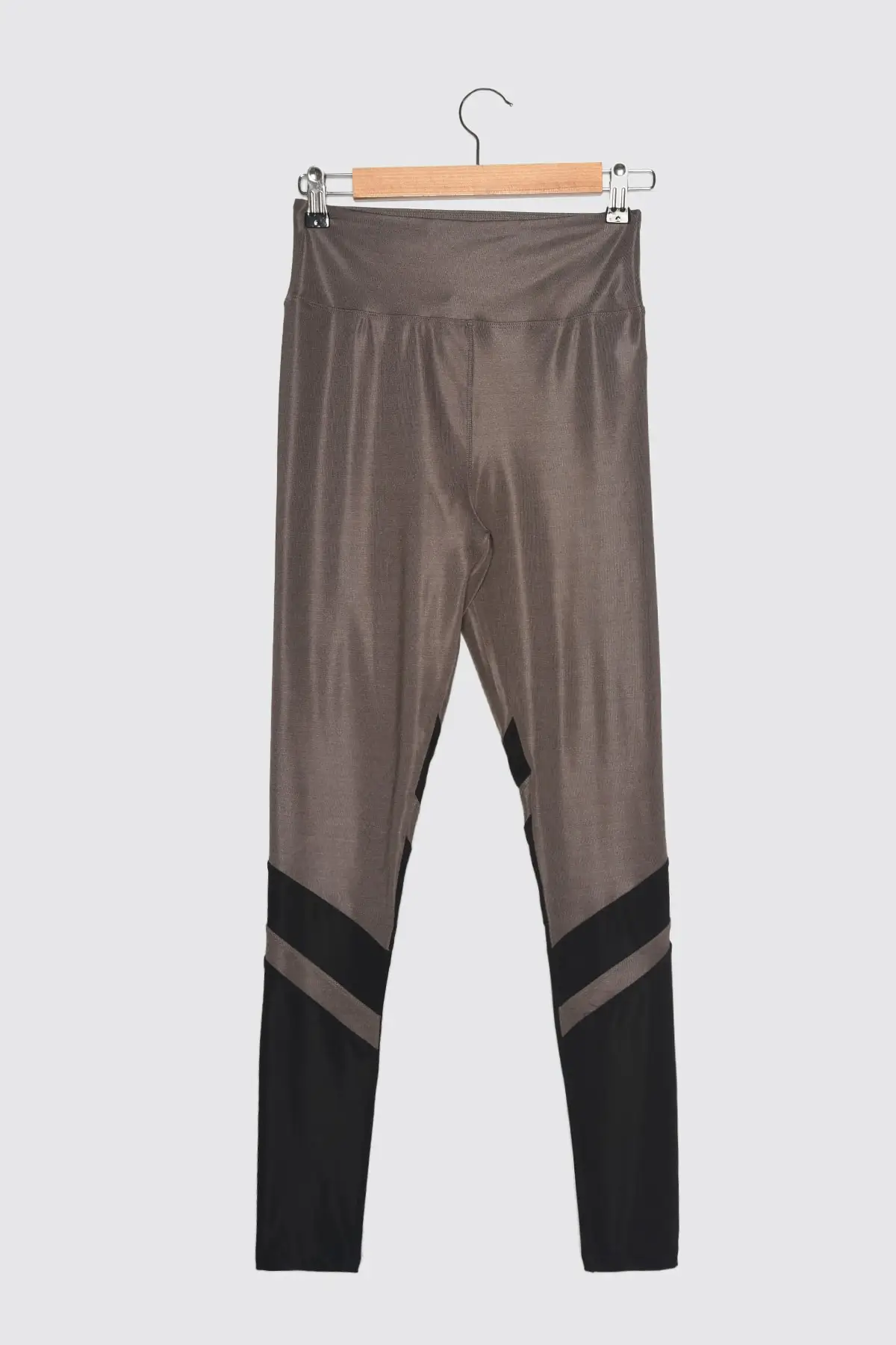 

Trendyol With Color Block Sports Leggings TWOSS21TY0008