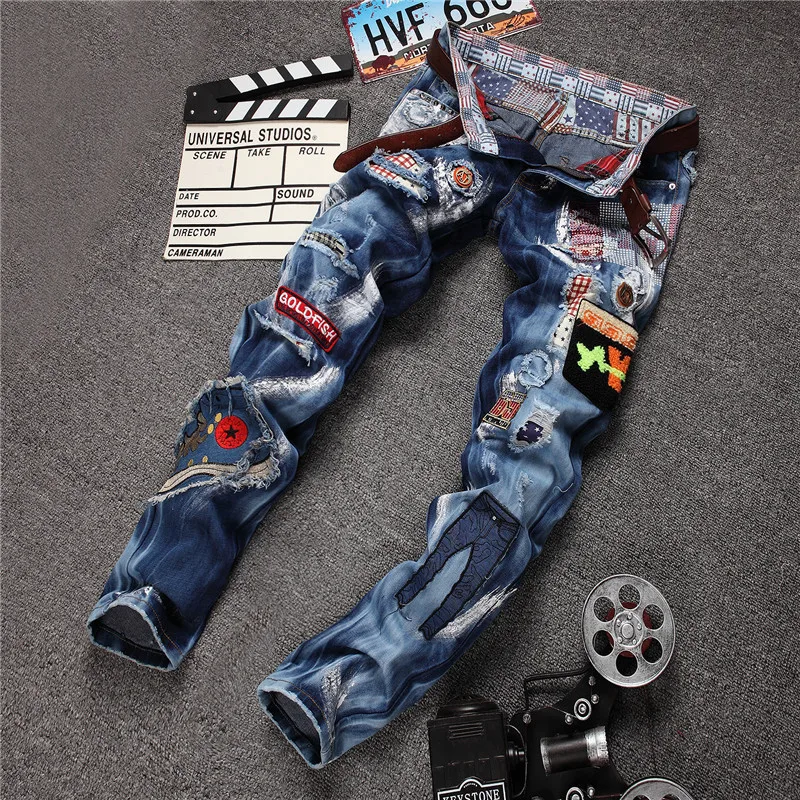

CNUUIKOOEK Men's New Style Applique Individual Badge Hole & Patch Slim Fit Straight-Cut Jeans