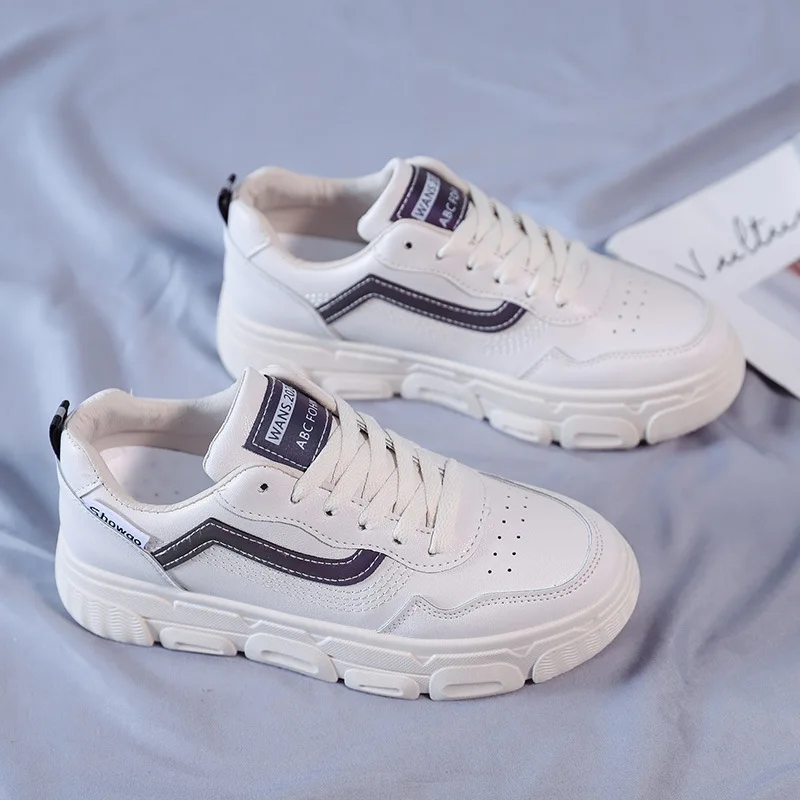 Женские кроссовки из ПУ кожи Вулканизированная подошва плоская толстая