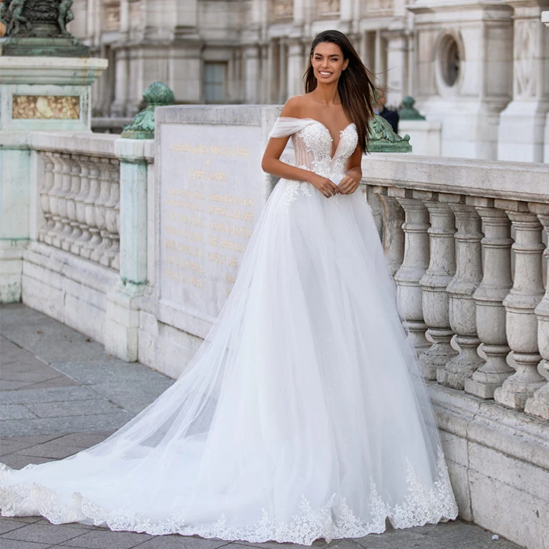 

Thinyfull Boho Princess 2021 Wedding Dresses Sheer Off Shoulder Lace Appliques Illusion Beach A-Line Bridal Gowns Robe De Mariee