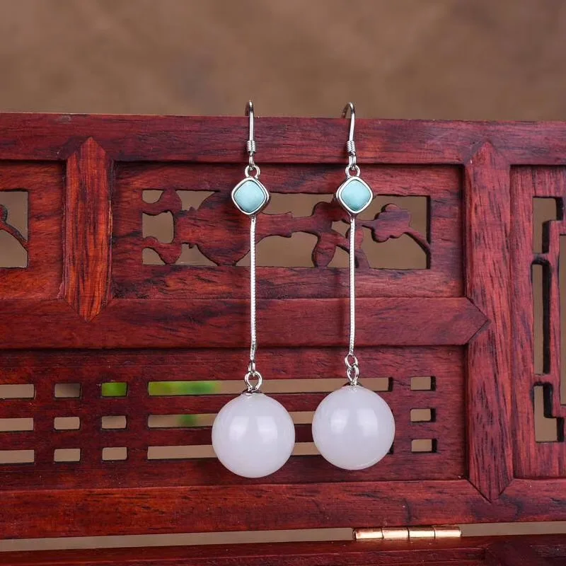 

Оптовая продажа, новые серьги из Синьцзяна с белыми нефритовыми круглыми бусинами, женские серьги из серебра пробы с инкрустацией под старину, набор бирюзовых серег