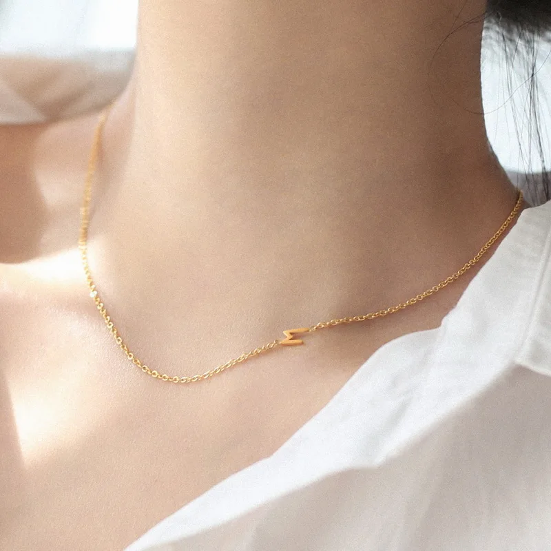 

YUN RUO 2020 Minimalism Fashion Yellow Gold Color M Letter Pendant Necklace Chic Titanium Steel Jewelry Woman Accessory Gift