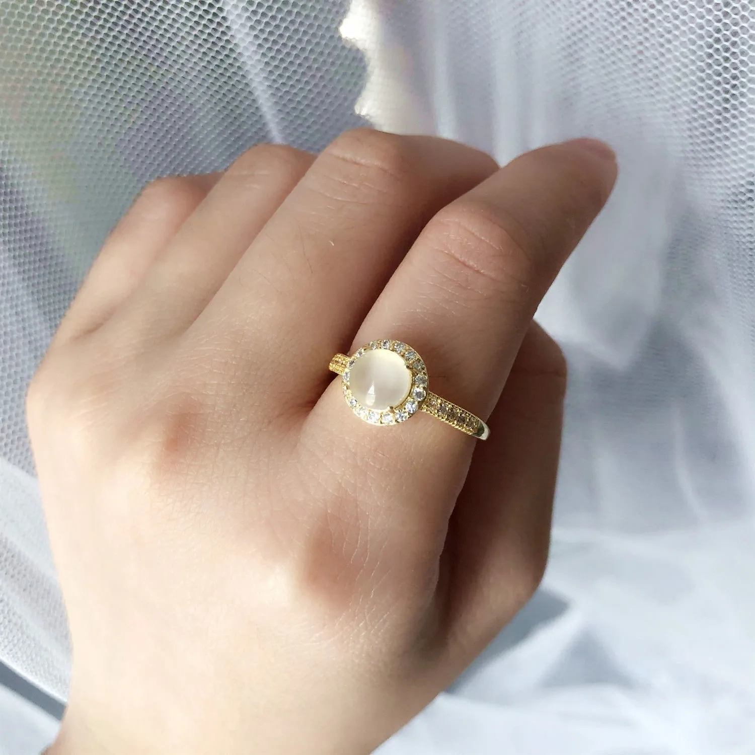 

Fashionable Agete Style High Ice Chalcedony Egg Noodle Ring S925 Sterling Silver Inlaid All-Match Temperament