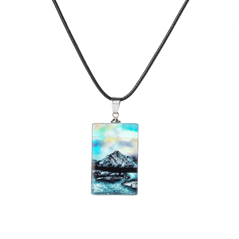 

Creativity Handmade Scenery Snowberg Resin Pendant Necklace Leather Rope Necklace Funny DIY Jewelry Accessories
