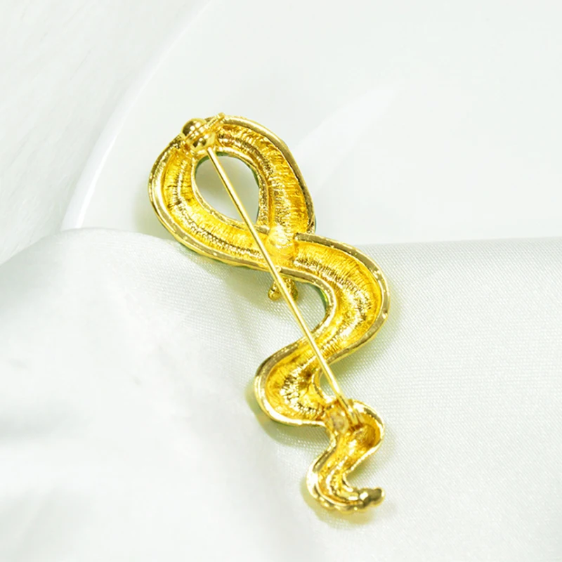 MZC Кристальная ювелирная бижутерия Животное Змея Брошь с ринестонами Металлический насекомое Страсс Броссе Женская нарядная брошь Рождественские значки X9009 on.