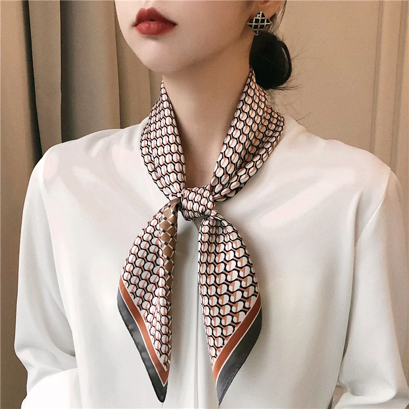 

Spring Autumn Euro Women Silk Neckerchief Print Small Shawls Imitation Silk Scarf For Women Handkerchiefs Hair Scarf 70X70CM