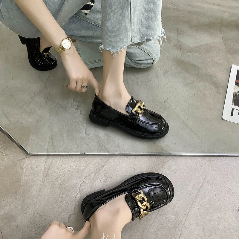 

Women's Chain oxford Flats Shoes 2021 Spring Slip On Loafers PU Leather Black Shoes Women Ladies Shoes summer punk Gothic