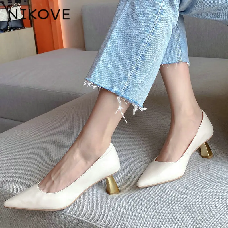 

Женские туфли-лодочки из воловьей кожи на среднем каблуке, с острым носком и пряжкой, размеры 34-40, весна-осень 2021