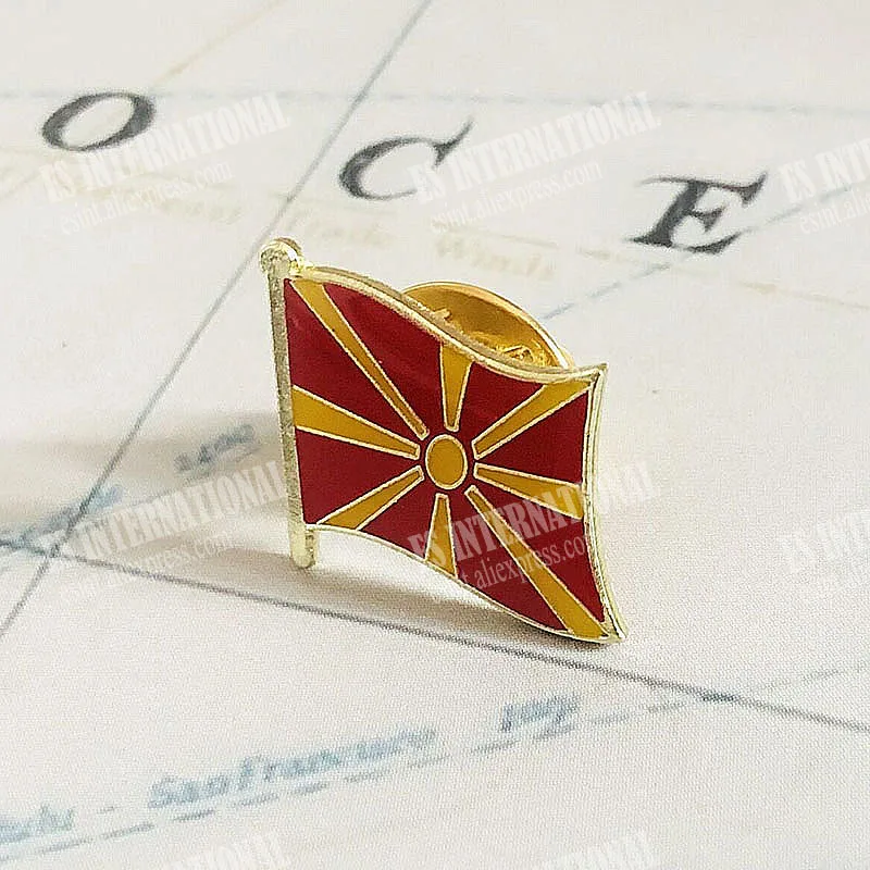 Значок на лацкан с национальным флагом Македонии брошь из эпоксидной смолы