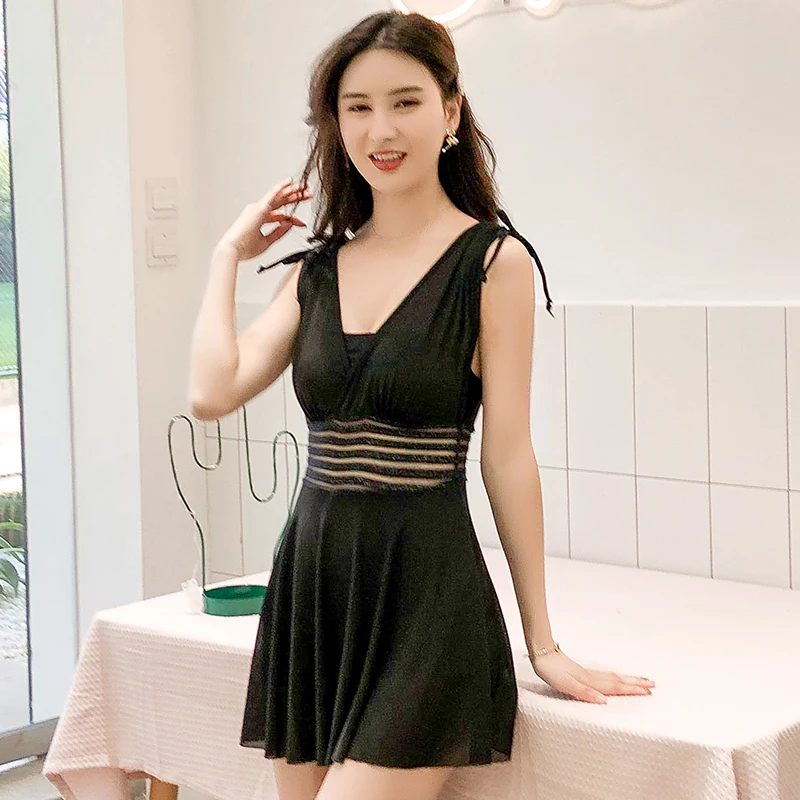 Женский черный купальник с регулируемым поясом и V образным вырезом|Комбинезоны|