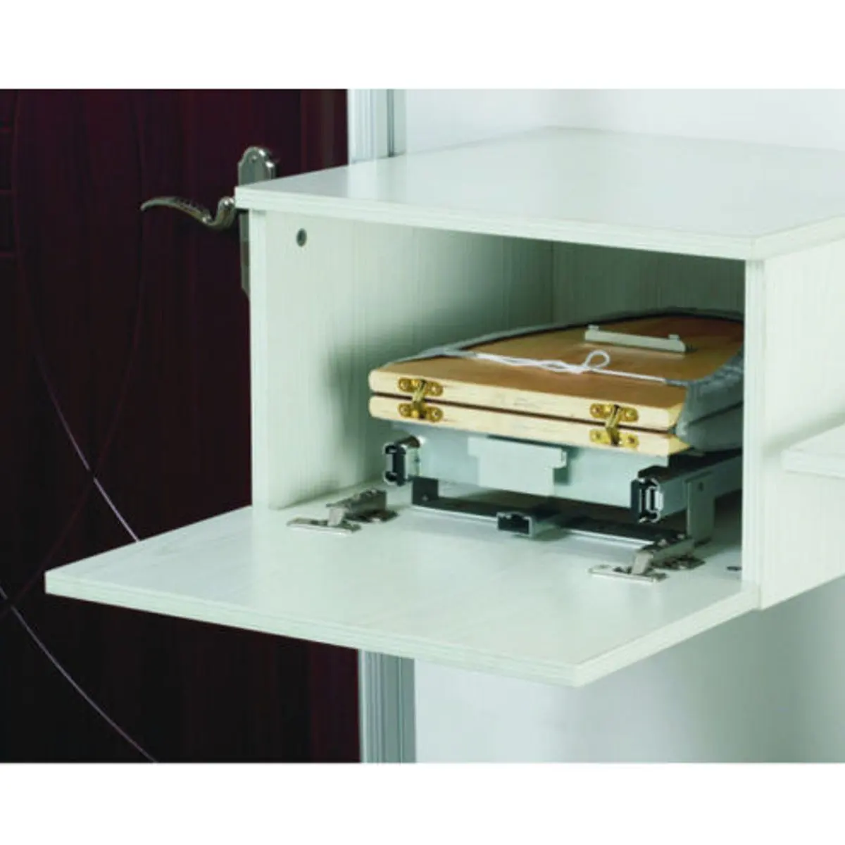 Деревянная гладильная доска складная термостойкая экономия места ящик