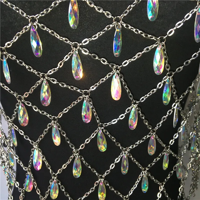 Bling дождевыми каплями драгоценные камни стразы металлические цепи безрукавки Для женщин Открытое платье с украшением в виде кристаллов кулон укороченный топ фестиваль летняя пляжная одежда, Топ