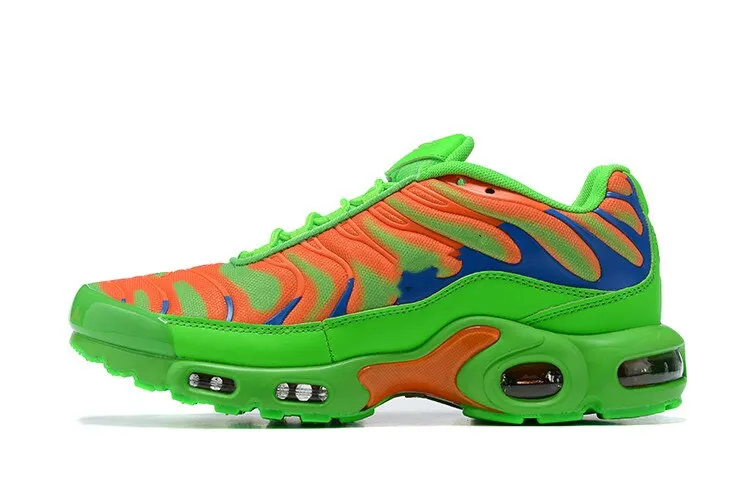 

TN Plus Ultra chaussures de sport pour hommes, baskets bon march, noir, blanc, rouge, design Requin, classique, nouvelle coll