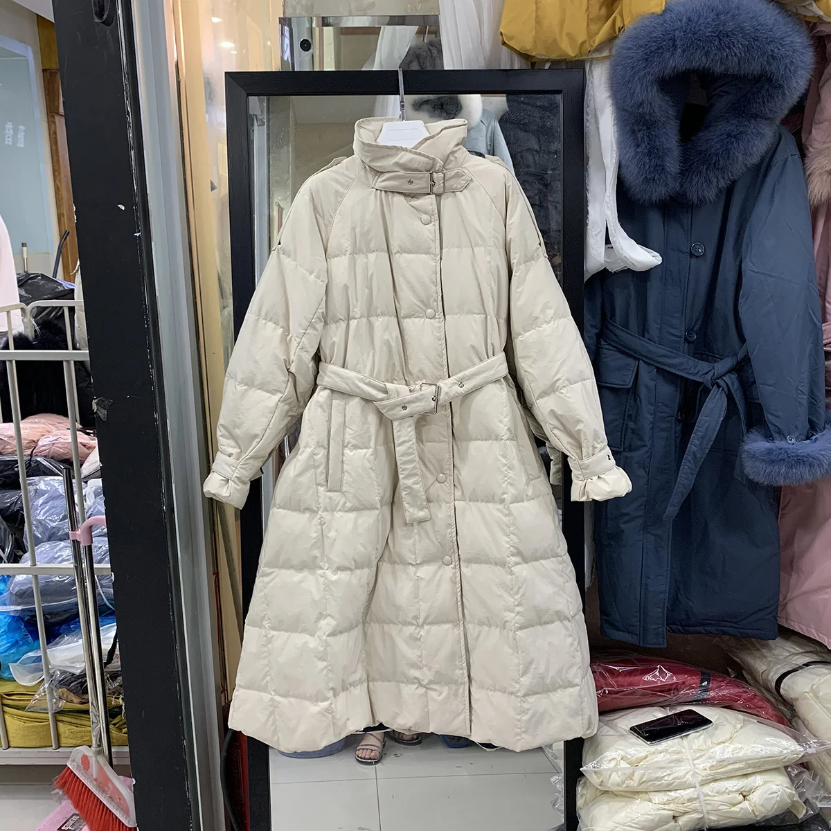 

Winter Long Down Jacket Women's Stand Collar Windproof Parkas Loose Warm White Duck Down Coat With Belt Streetwear Snow Outwear