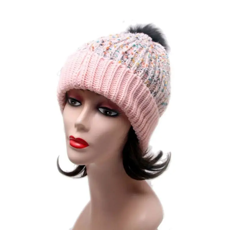 Женская зимняя шапочка вязаная крючком теплая большая шапка из лисьего меха с