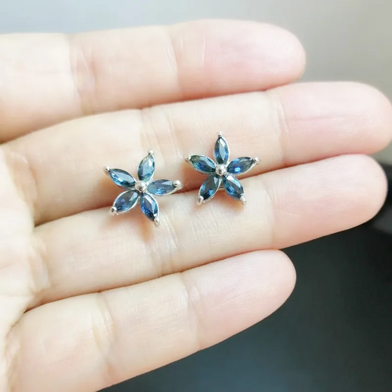 Серьги-гвоздики из натурального сапфира в цветочном стиле 0.2ct * 10 шт драгоценный