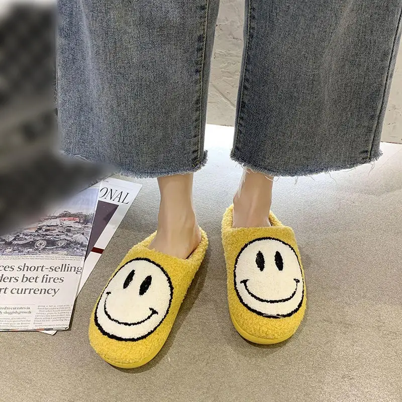 2021 Woman's Smile Slippers Fannel Furry Slip On Ladies Slides Soft Bottom Fur Mixed Color Warm Comfortable House Shoes Indoor