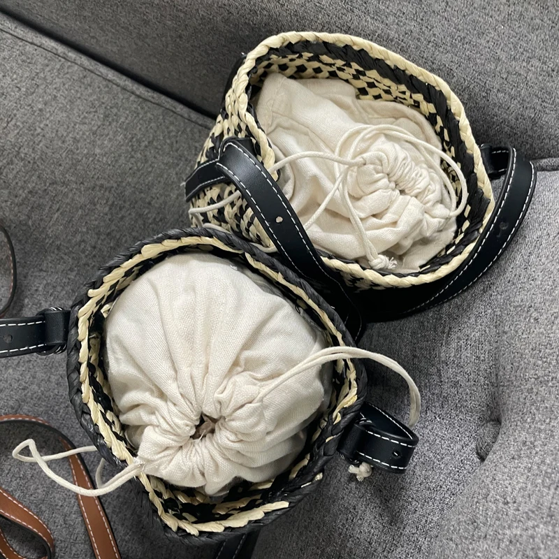 

New Style Raffia Round Barrel Straw Woven Crossbody Bag Handbags Women Bags Designer Beach Bag for Women 2021 Round Straw Tote