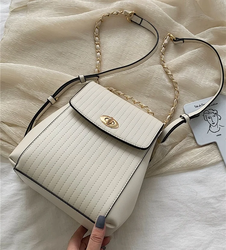 

Luxury design Stripe Women Backpacks Chain female shoulder bag ladies Totes PU leather schoolbag backpacks bagpack for girls