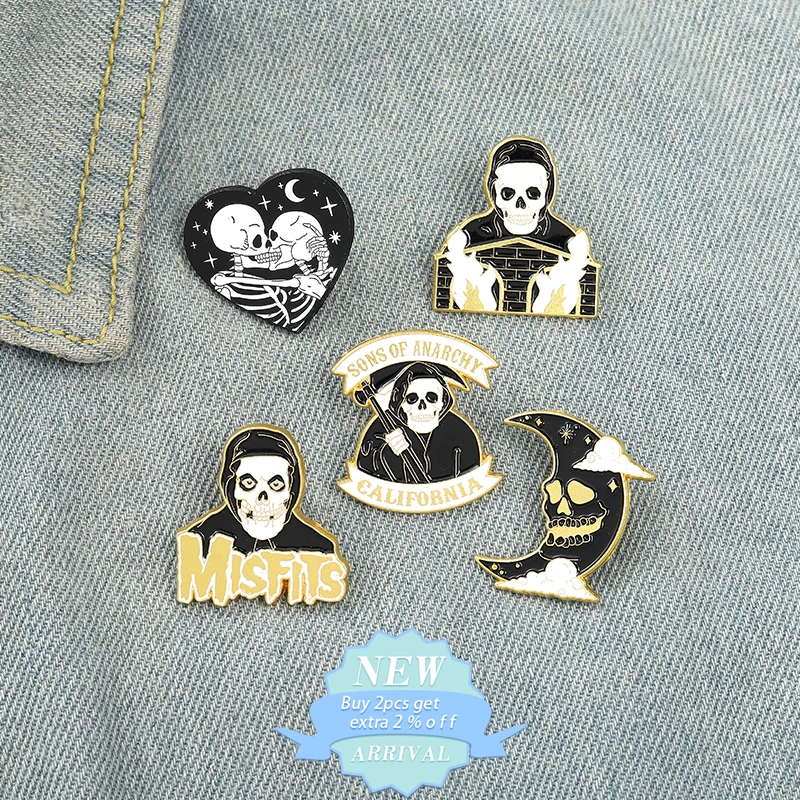 Темная Луна Звезда Скелет вампир эмалевые булавки на заказ Призрак песочные часы