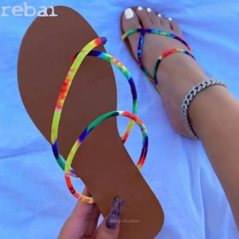 

2020 Summer New Women Shoes Fashion Casual Outdoor Beach Slippers Comfortable Flat Bottomed Toe Women Sandals Plus Size 35-43