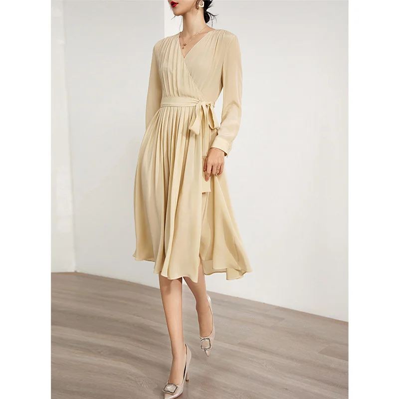 

Autumn silk long sleeve dress 2021 new tea break skirt lace up waist mulberry silk French long skirt solid color