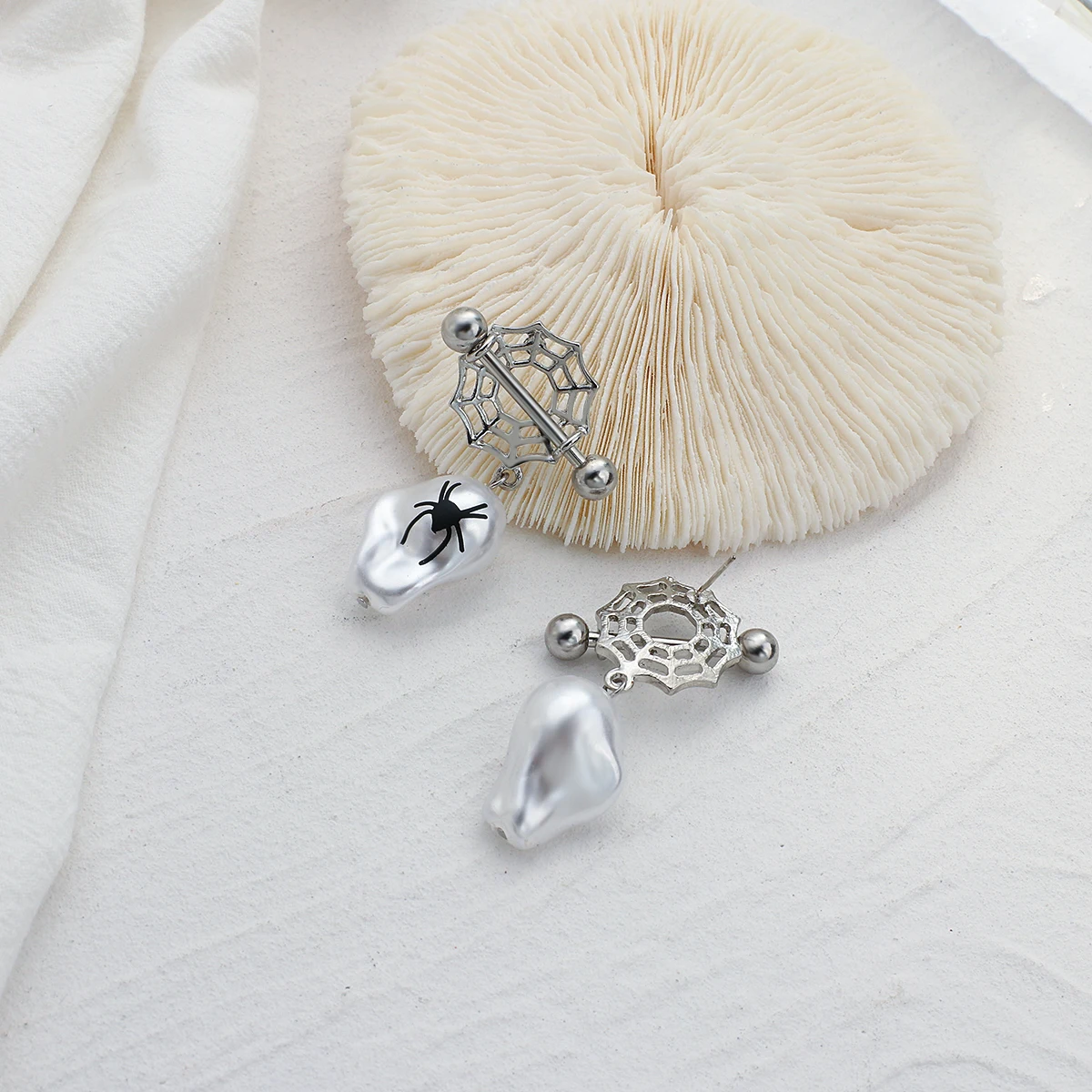 AMORCOME 2021 в Корейском стиле креативный паутина серьги виде капель с уникальным