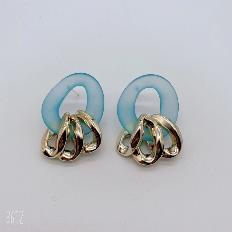 

Fashion Resin Women Collision Twisted Chain Earrings Geometric Dangle Earrings for Girl Oval Earring 925 Silver Needle Ear Studs