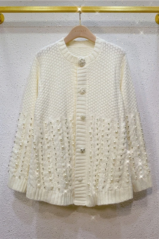 

2020 Autumn Winter New Exquisite Rhinestone Beaded Knitwear Women's Loose Pearl Buckle Knitted Cardigan Students Sweaters Coat