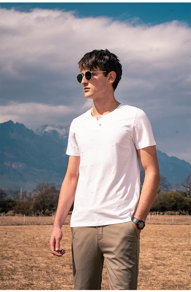 

YTX1279 2021 summer new product V-neck retro hole solid color youth simple decadence short-sleeved T-shirt