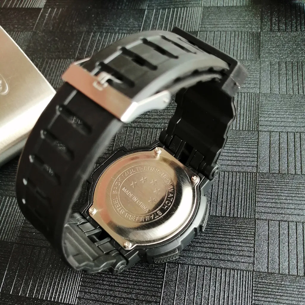 

Fashion Men Waterproof Led Digital Date Military Sport Rubber Quartz Watch Zegarek Kijk Maar Herenhorloge #W5