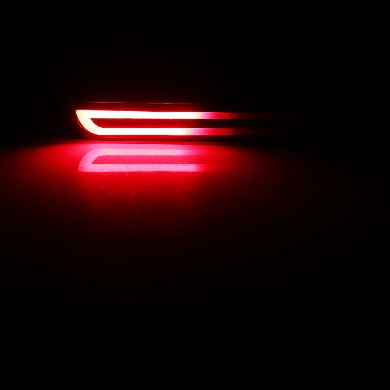 

2 pcs suitable For Toyota Camry Type A turn signal 3 functions bumper brake light reflector light rear bumper light