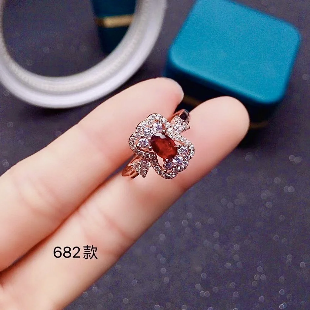 Винтажное кольцо из серебра 925 пробы с натуральным Рубином 4 мм х 6 | Украшения и