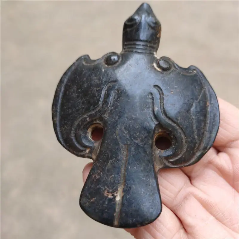 

China Tibet Hongshan Culture Antique Natural Meteorite Carved Flying Fish Bird Mascot Collection Jewelry Decoration Pendant Gift