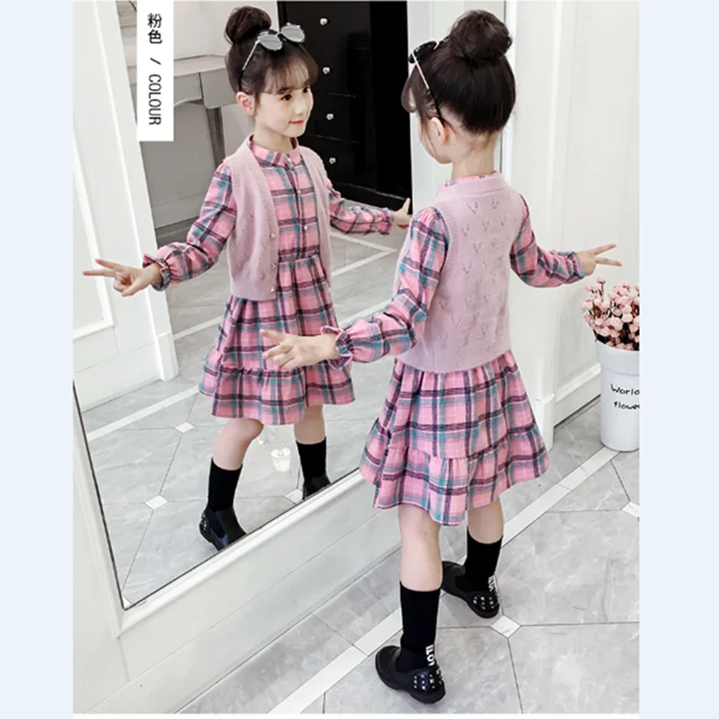 Детское платье весна-осень 2019 клетчатое с длинными рукавами и карманами для