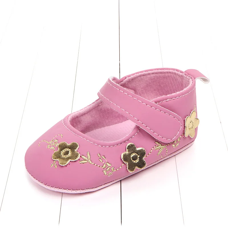 

3 colors Brand New Toddler Baby Girls Flower Embroidery Shoes PU Leather Shoes Soft Sole Crib Princess Shoes First walkers 0-18