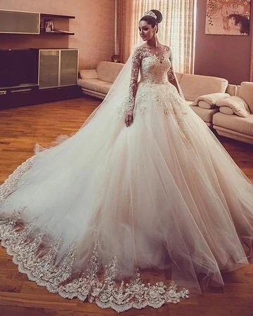 

Vintage Long Sleeves Lace Wedding Dresses Luxury Bride Gown New African Ball Gown Wedding Party gowns