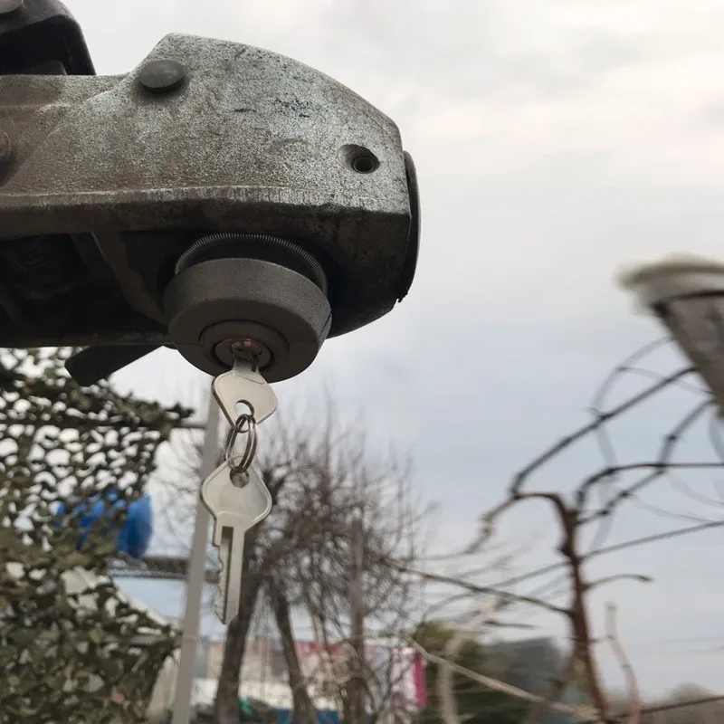 

NS Modify Universal Hitch Lock Ball Lock Trailer Hitch Coupling Lock Tow Ball Lock Zinc Alloy Tow Caravan Anti Theft Device