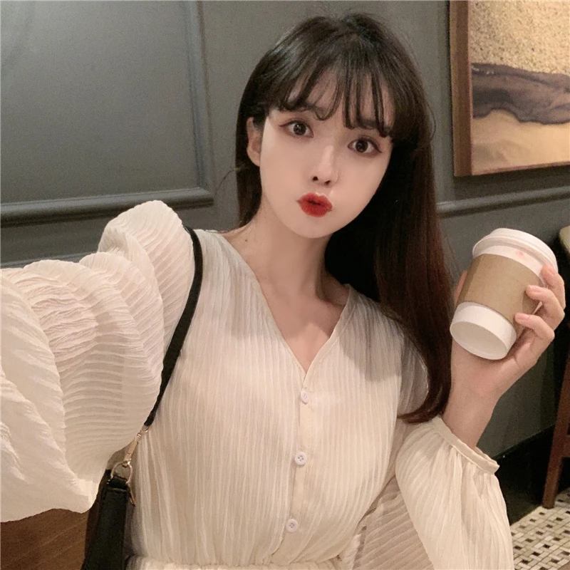 

French design sense of the minority temperament pleated chiffon skirts slim long-sleeved fairy dresses