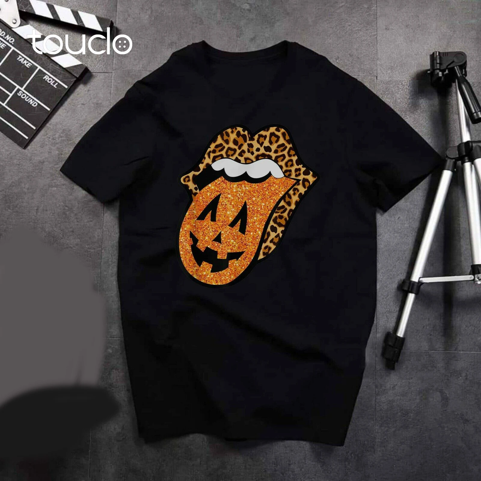 Футболка с тыквенным языком и леопардовыми губами в подарок на Хэллоуин футболка
