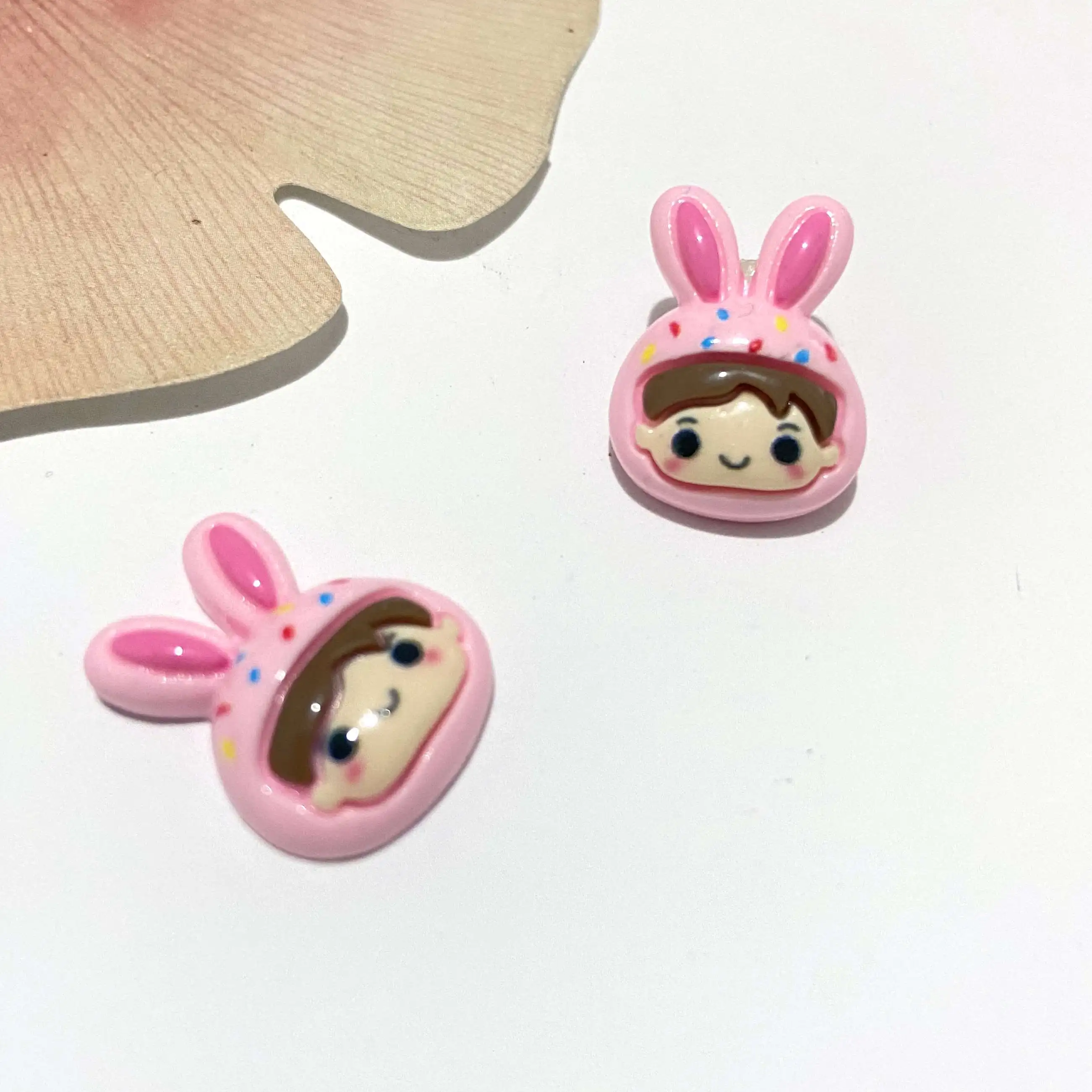 

40Pcs/set Mixed Cake Rabbit Moon Panda Cat Doughnut Set Planar Accessory Home Decor Cartoon Desserts Hairclip Jewelry Making